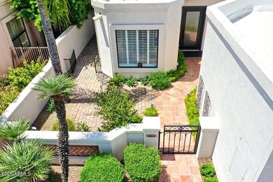 Meticulously maintained single level beautifully updated-just - photo 2