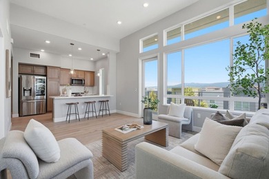 Top-floor, corner-unit penthouse in Communications Hill, 3 bed - photo 7