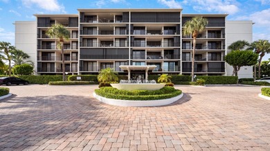 Welcome to Ocean Villas Condo Apts in Jupiter, where waterfront - photo 1