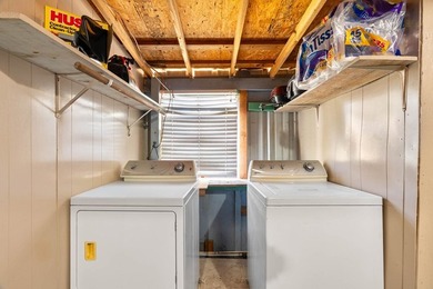 This fully furnished, move-in ready home features 3 bedrooms and - photo 17