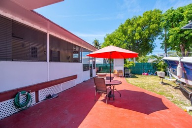 Spacious 4-Bedroom, 3-Bath Home on Expansive Lot with Fruit - photo 27
