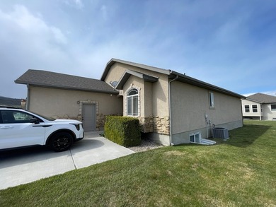 Spacious Bear Lake Retreat in The Cottages | 2054 S. Cottage - photo 3