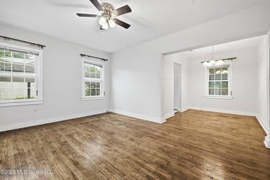 Don't miss this incredible value in a prime coastal location! - photo 4