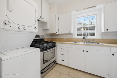 Don't miss this incredible value in a prime coastal location! - photo 7