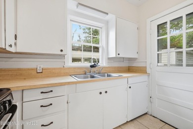 Don't miss this incredible value in a prime coastal location! - photo 8