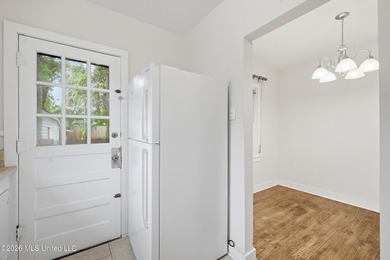 Don't miss this incredible value in a prime coastal location! - photo 9