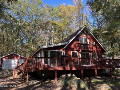 Lake Home For Sale in Lords Valley, Pennsylvania