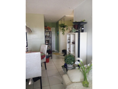 Welcome to this efficient one-bedroom, one-bathroom condominium - photo 3