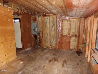 2 bedroom, 1 bathroom home on .88 acres. Close to Waldport Bay - photo 12