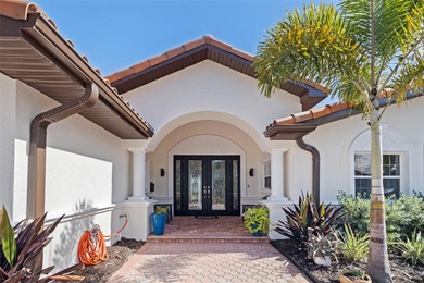 Welcome to this amazing waterfront home featuring 3 bedrooms, 2 - photo 7