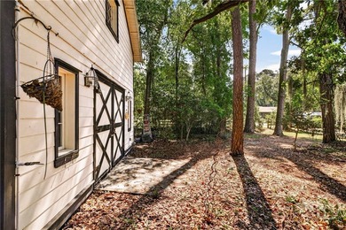 Rare west-facing waterfront coastal retreat offers the perfect - photo 8