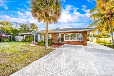 Prime Waterfront Property. Located on the scenic Indian River - photo 4
