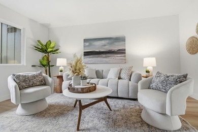 Move in ready! Back part of Harbor Oaks, quiet and serene close - photo 4