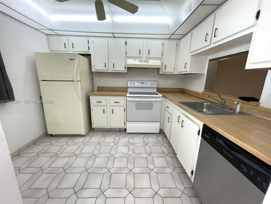 (private lake, pond, coastal) Condo For Sale in North Lauderdale Florida