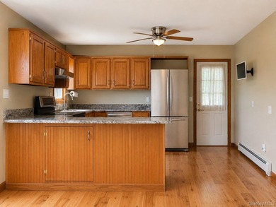 Spacious, 5 bedroom, 2 bath colonial in the Newport Beach - photo 11