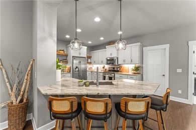You don't want to miss this beautiful custom-built 3-bedroom - photo 12