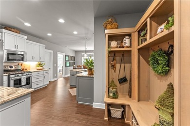 You don't want to miss this beautiful custom-built 3-bedroom - photo 14
