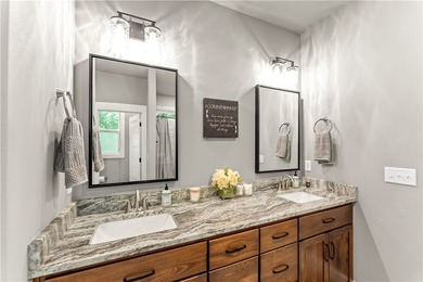 You don't want to miss this beautiful custom-built 3-bedroom - photo 18