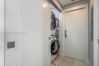 Move right in to this fully furnished, turn-key residence at the - photo 19