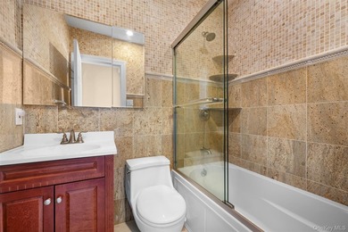 Charming Tudor-Style Colonial Located In Prestigious Great Neck - photo 21
