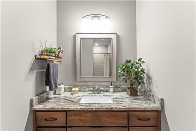 You don't want to miss this beautiful custom-built 3-bedroom - photo 23