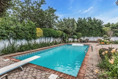 WELCOME TO THIS MAGNIFICENT HOME DESIGNED WITH ELEGANCE, COMFORT - photo 29