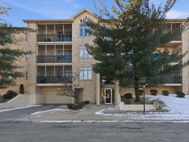 (private lake, pond, creek) Condo For Sale in Tinley Park Illinois