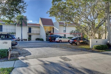 Welcome to this beautifully maintained 2-bedroom, 2-bath - photo 2