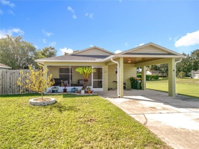 (private lake, pond, creek) Home Sale Pending in Umatilla Florida