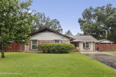 Great Home with Incredible Potential! This 3-bedroom, 2-bath - photo 1