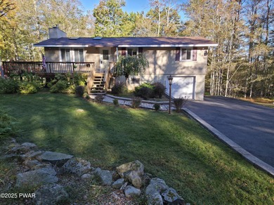 Lake Wallenpaupack Home Sale Pending in Greentown Pennsylvania