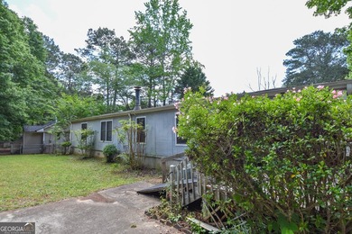 Investor special! Situated on approx. 0.44acre lot with existing - photo 11