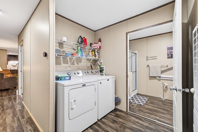 2017 Clayton manufactured home featuring 2BR/1BA, 896 sq ft, on - photo 11
