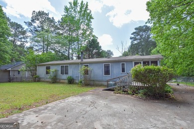 Investor special! Situated on approx. 0.44acre lot with existing - photo 12