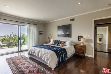 This Malibu Mid Century Ranch home sits on a gorgeous, nearly - photo 13