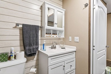 2017 Clayton manufactured home featuring 2BR/1BA, 896 sq ft, on - photo 13