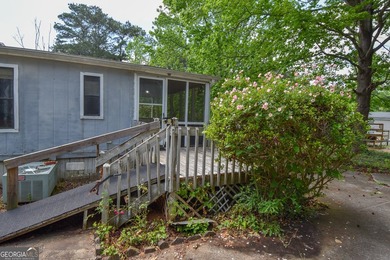 Investor special! Situated on approx. 0.44acre lot with existing - photo 16