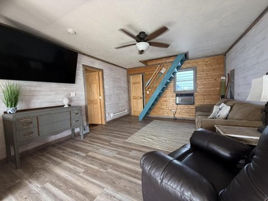 Wake up to sparkling water views and endless lake days at this - photo 18