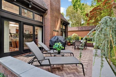Discover luxury living at 20 Fox Ridge, a highly sought after - photo 19