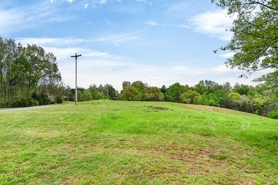 2017 Clayton manufactured home featuring 2BR/1BA, 896 sq ft, on - photo 20