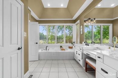Exquisite north-facing custom estate in prestigious White Eagle - photo 22