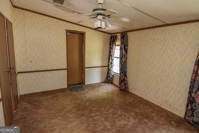 Investor special! Situated on approx. 0.44acre lot with existing - photo 25