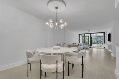 Completely renovated and professionally designed 2-bedroom, 2 - photo 1