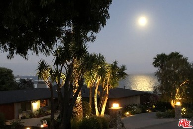 This Malibu Mid Century Ranch home sits on a gorgeous, nearly - photo 37