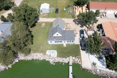 Wake up to sparkling water views and endless lake days at this - photo 41
