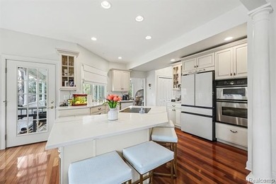 Welcome Home to 962 Hidden Valley Drive... Custom Built w/2x6 - photo 5