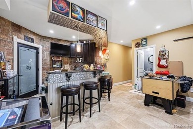 Welcome Home to 962 Hidden Valley Drive... Custom Built w/2x6 - photo 8