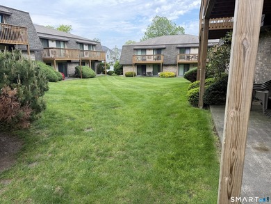 Welcome to effortless one-level living at Manor North - photo 3