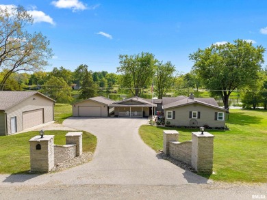 Lake Home For Sale in Cuba, Illinois