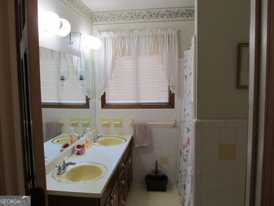 Solid home located in Lake Capri. Expansive, private deck on the - photo 22